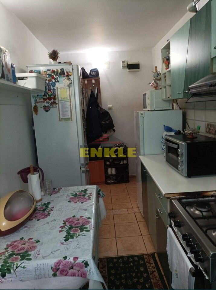 Apartament 3 camere, zona Primaverii, etaj 1 - Poză 4