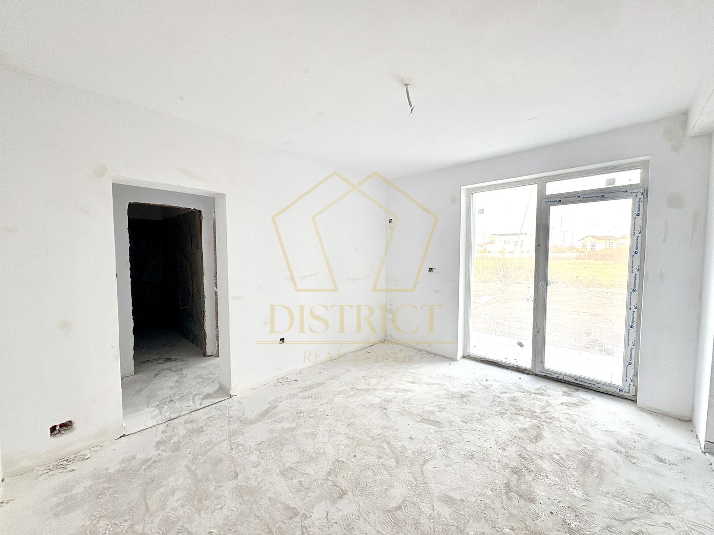Apartament cu 3 camere si balcon | Giroc | Zone 2 - Poză 1