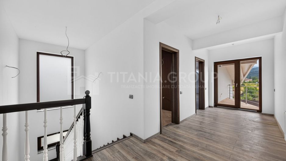 Vila cu arhitectura deosebita, teren 636mp, Cristian, Brasov - Poză 18