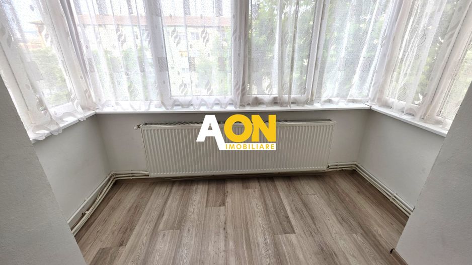 Apartament 2 camere, etaj 3, renovat, zona Bulevardul Transilvaniei - Poză 2