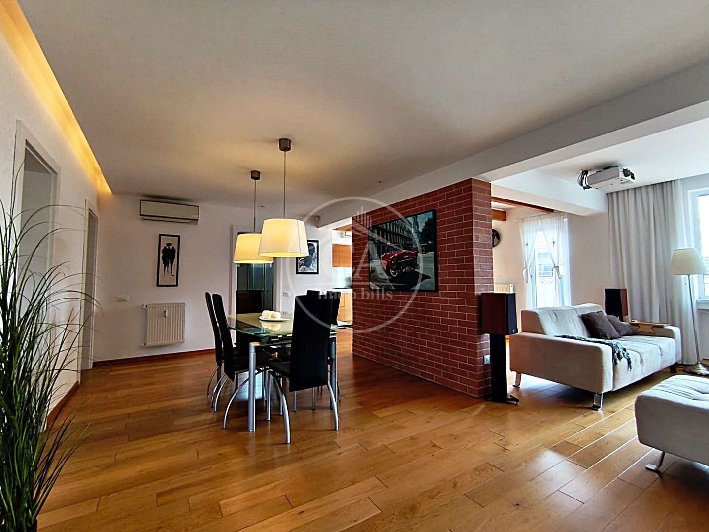 Apartament de vanzare cu 4 camere si terasa, Ultracentral, Oradea - Poză 14