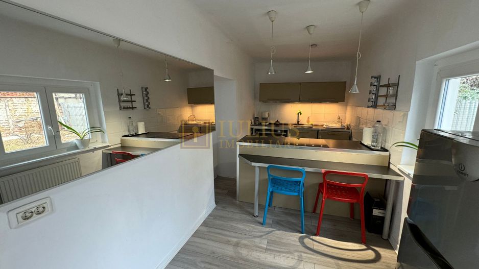 Zona Balcescu-Casa Individuala cu curte proprie - Poză 10