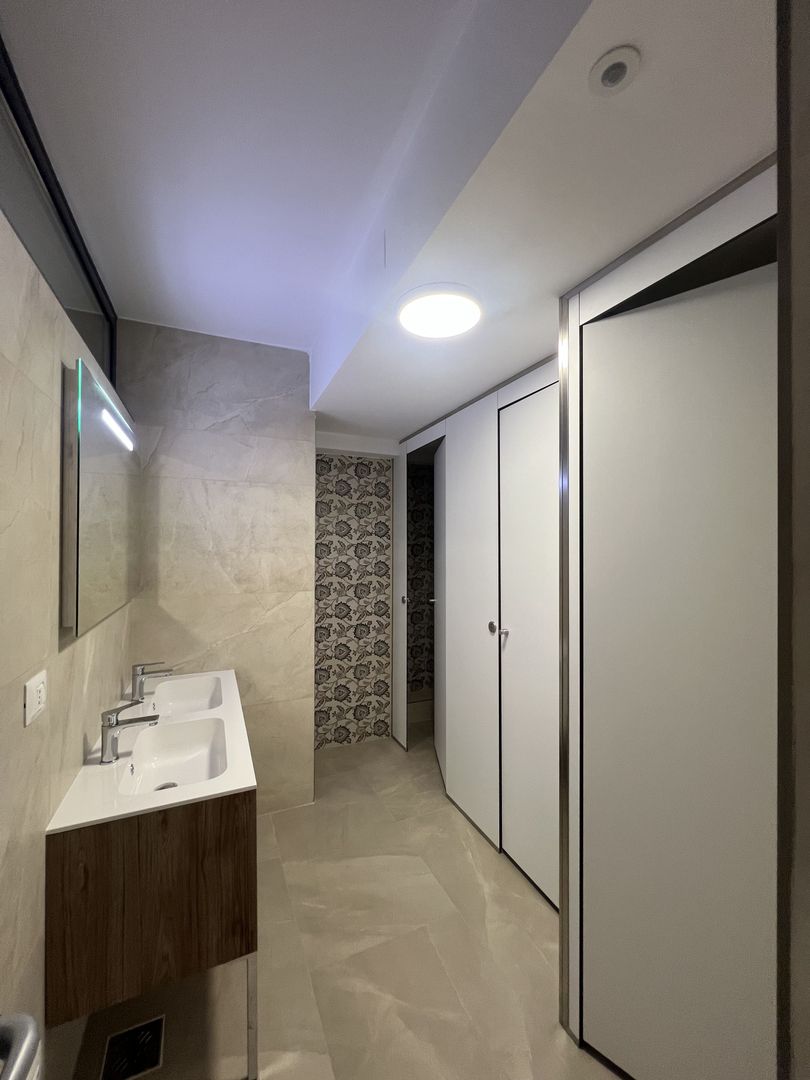 SAD CU VEDERE PANORAMICA - Poză 16