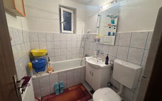 3 semidecomandate,  etaj 1, zona Supeco - 100 000 Euro - Poză 10