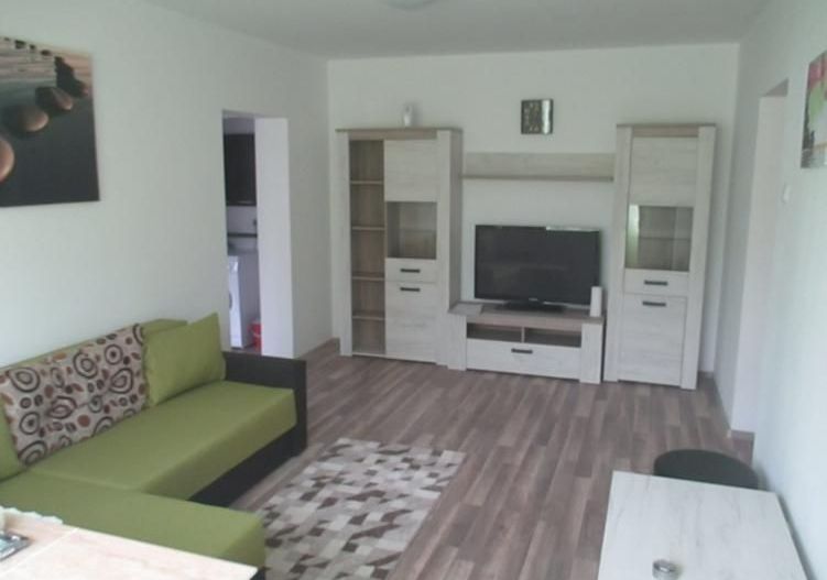 Apartament 2 camere de vânzare – Tomis 2, etaj 1, lângă spital - Poză 1