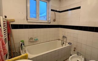 Duplex cu 5 camere in zona centrala - Poză 8