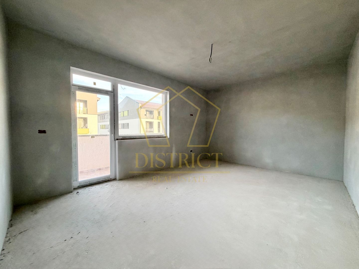 Apartament cu 2 camere si dressing decomandat la etajul 2in Giroc langa Hotel IQ - Poză 2