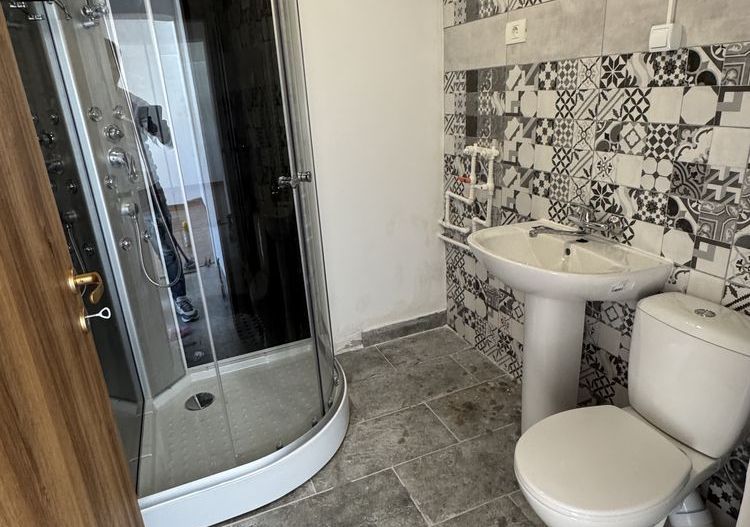 Propietar lnchiriez apartament Stefan cel mare Dinamo - Poză 2
