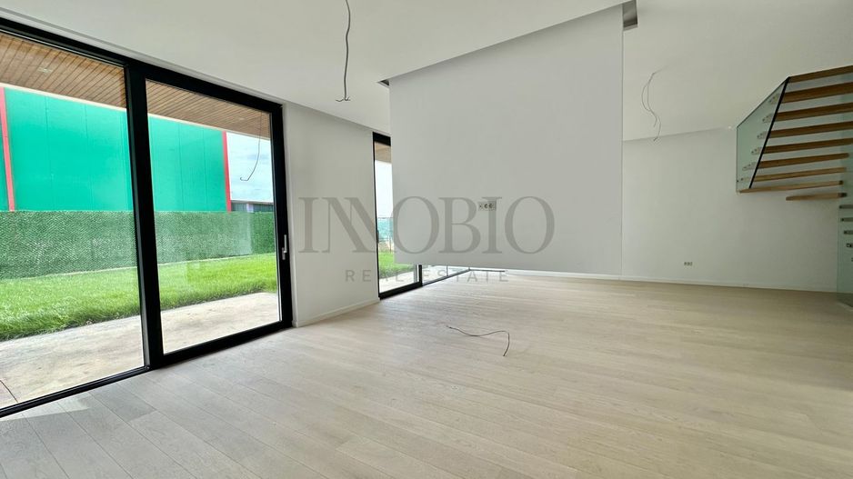 Vila 5 Camere | Rooftop Pool | Smart Home | - Poză 5