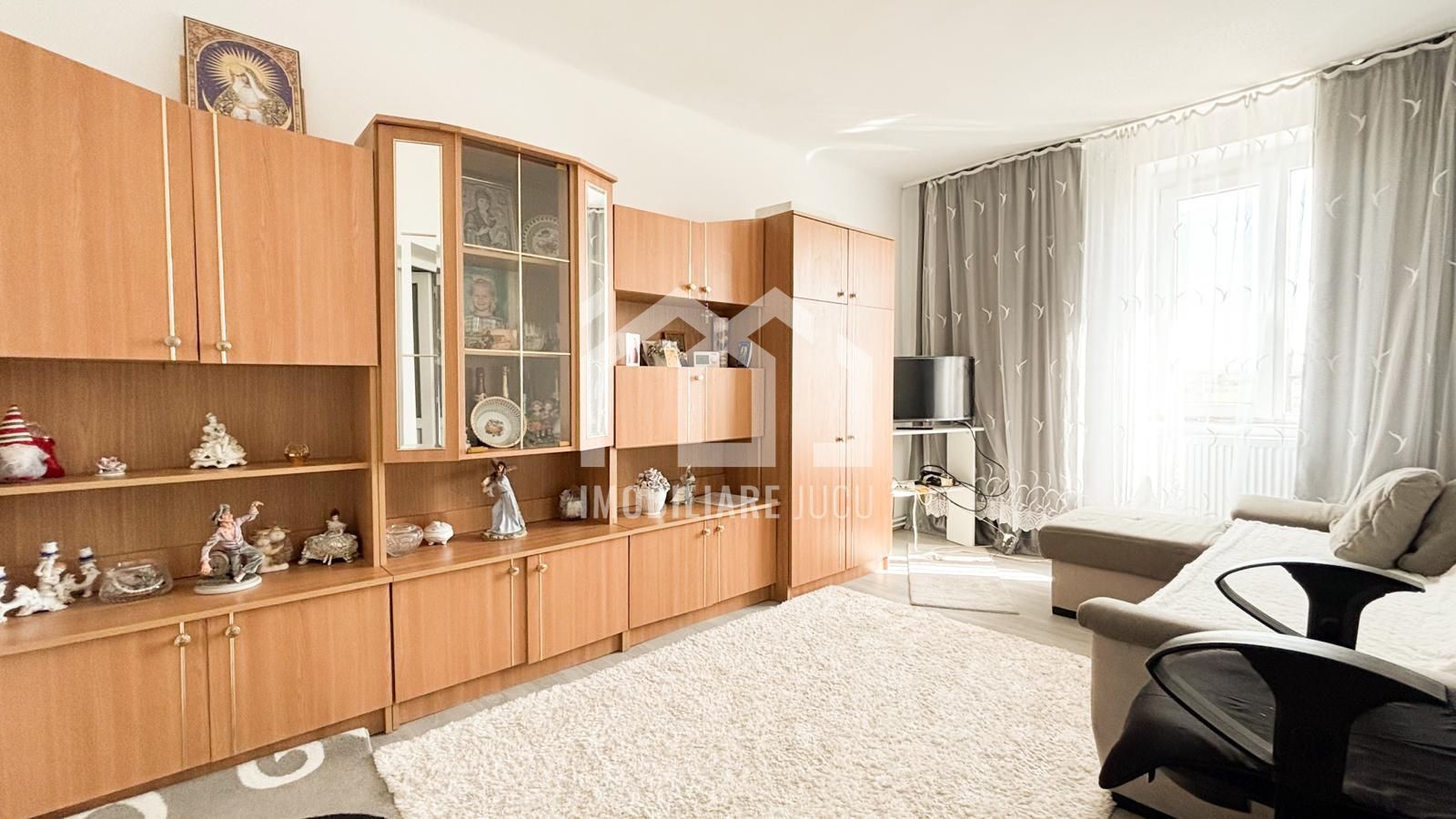 Apartament 2 camere, 45mp, Etaj 2, La curte, Comuna Jucu - Poză 1