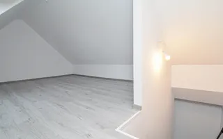 Casă înșiruită în prima parte a Florestiului, zona Stadion - Someșului - Poză 23