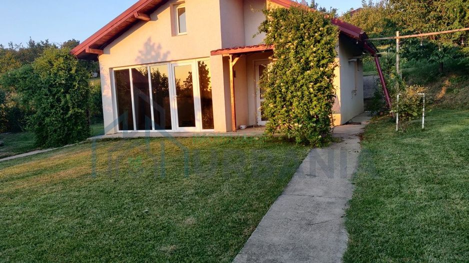 Casă de închiriat în Buznea, la 2 km de Piața Târgu Frumos - Poză 1