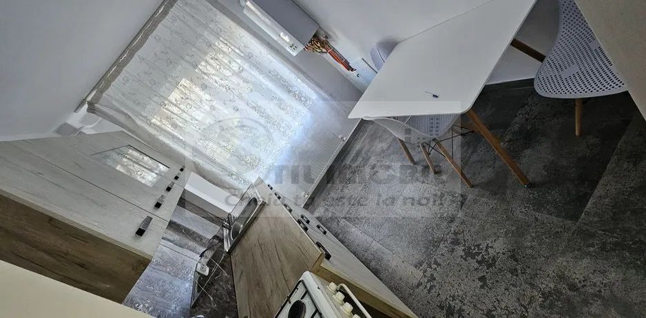 Apartament 2 camere Podu Ros -450 EURO - Poză 7
