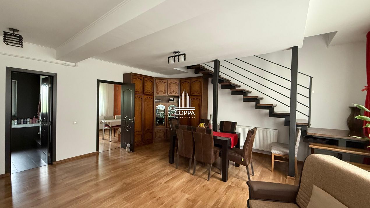 Apartament de vânzare 3 camere strada Rozelor - Poză 3