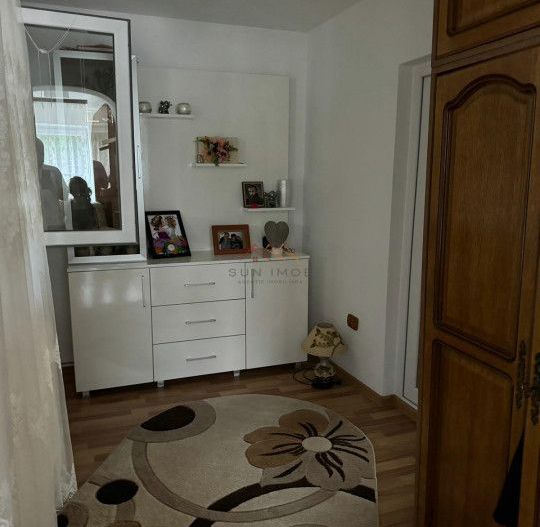 Casa 4 camere, anexe, recent renovata, foisor, teren 781mp, Izvoru, DB - Poză 8