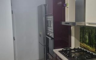 Vand sau schimb apartament 3 camere - Poză 3