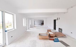 Spatiu comercial 190 mp vitrine la strada, dublu acces, parcari - Poză 6