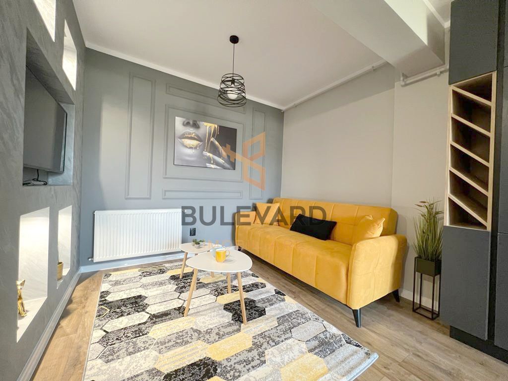 Apartament cu 3 camere+terasa de 15mp, zona Terra! - Poză 1