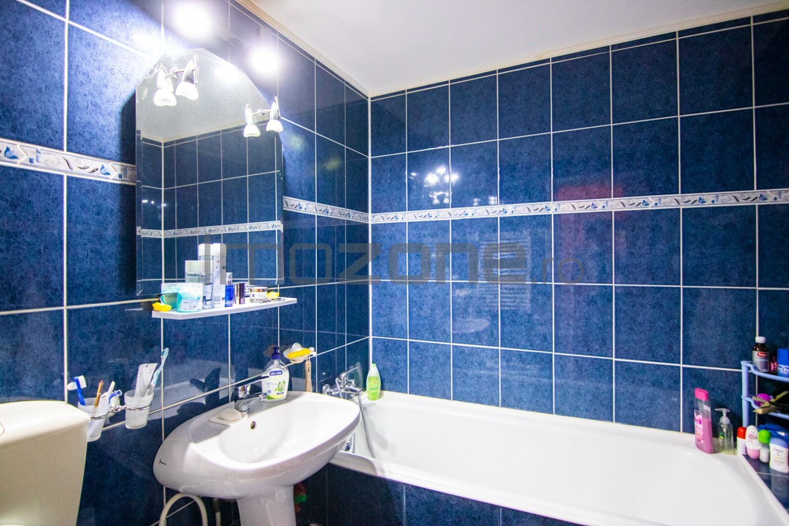 Gorjului, 3 camere la pret de 2, etaj 8/8, 69 mp, 2 bai, bucatarie mare, 1982 - Poză 13