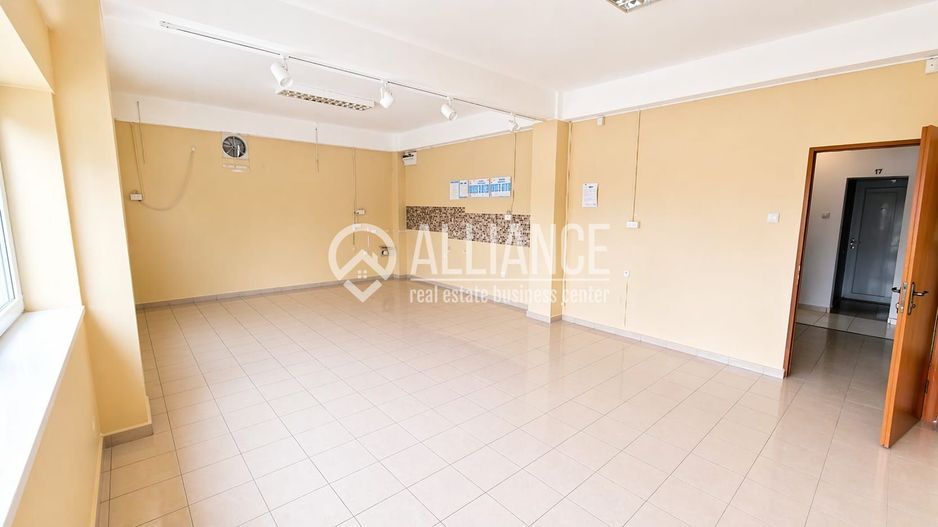 Interioara 3 - Spatiu comercial suprafata 38 mp - Poză 3