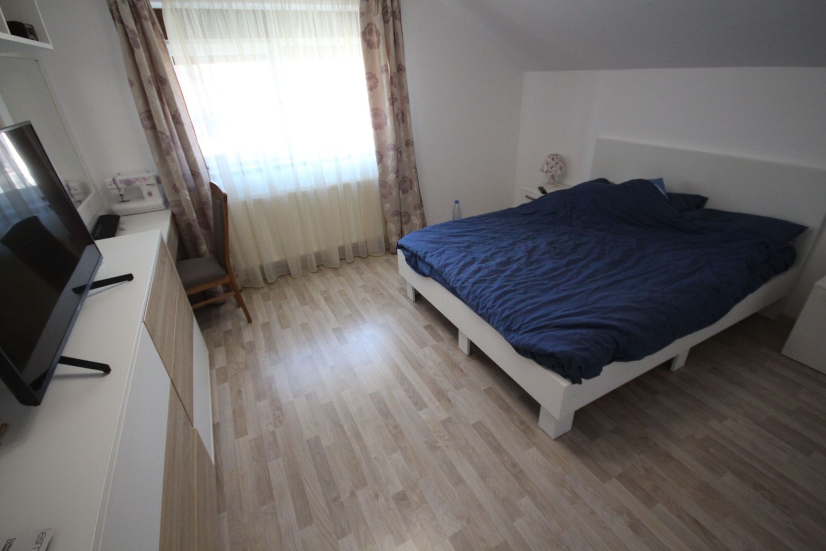 Casa individuala cu garaj - Poză 4