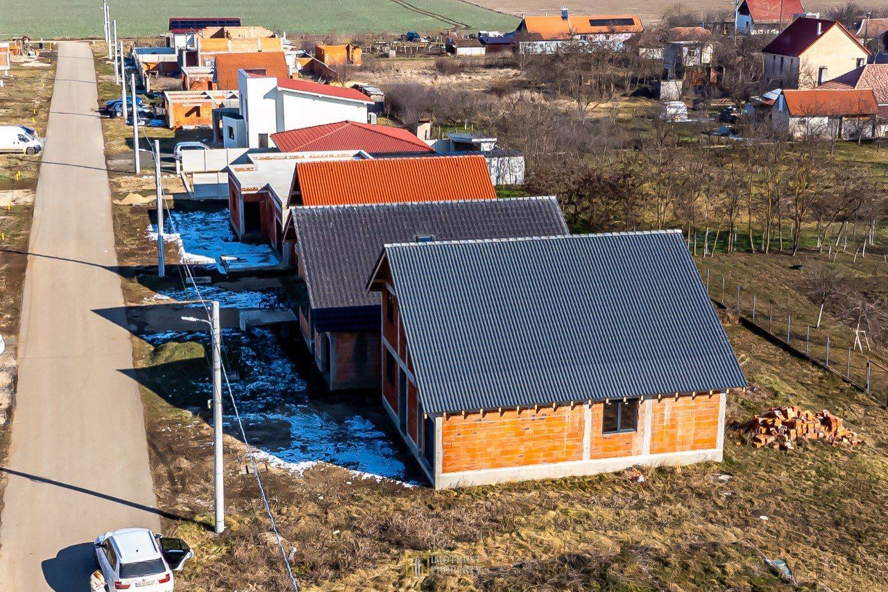 Casa moderna cu garaj in cartier nou - Tisa Noua Arad - Poză 4