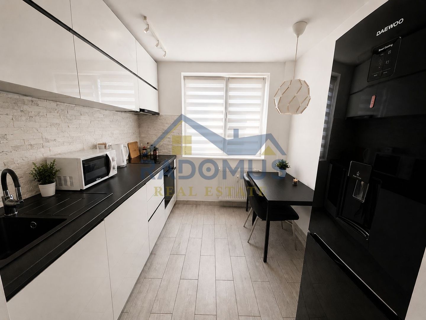Apartament 3 camere – Cina  –Strada Târnavei nr. 4, Etaj 3 - Poză 4