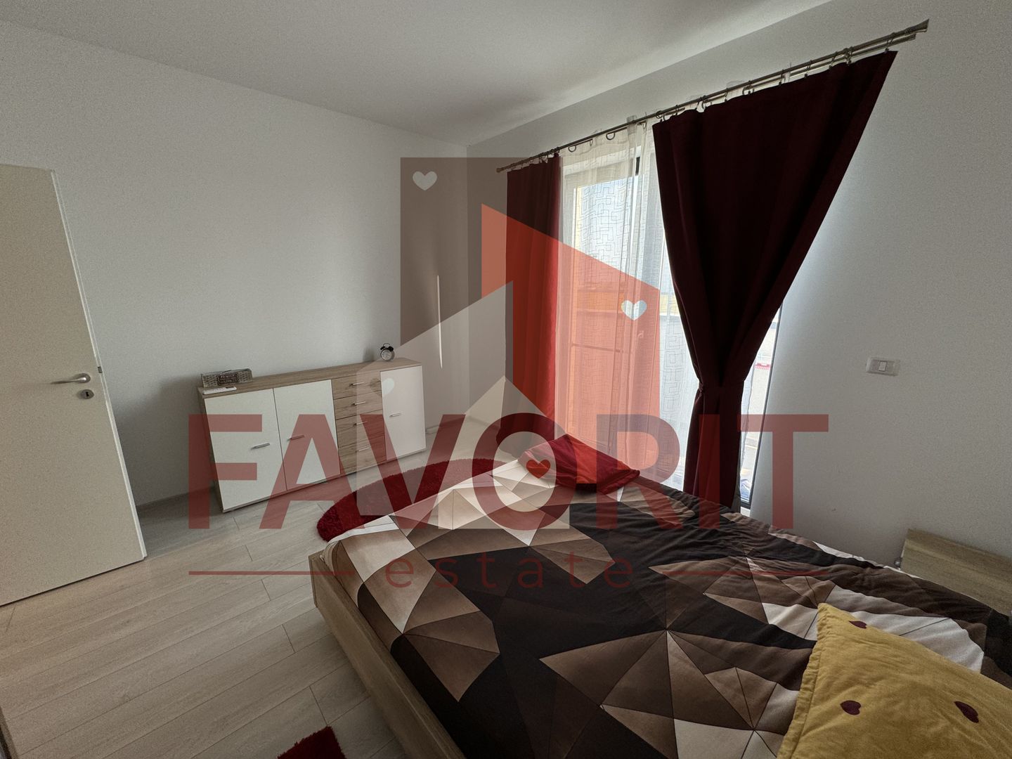 Terasa generoasa. Modern amenajat. - Poză 7