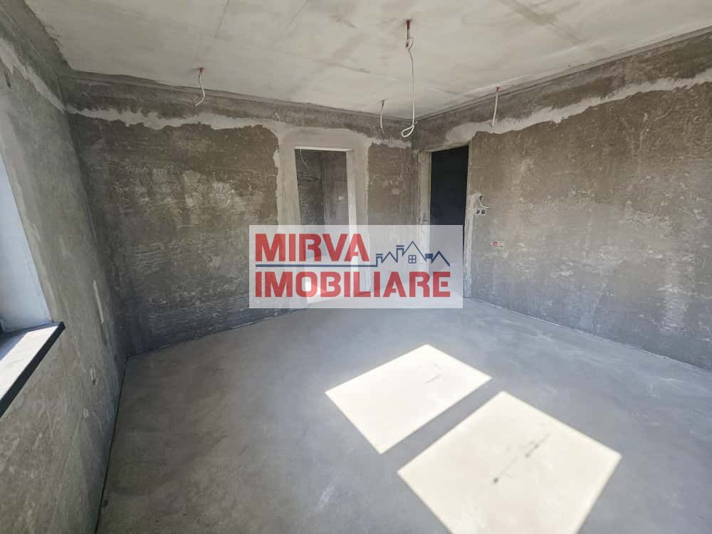 🏡 Vilă luminoasă, 4 camere, cu teren generos – Com. Plopu - Poză 37