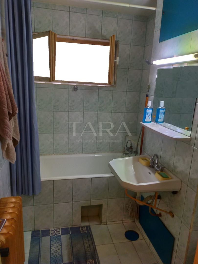 Apartament cu 3 camere decomandate, 2 băi și 2 beciuri, Mănăștur . - Poză 8
