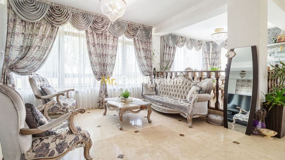 Vila impresionata 550mp util, 300mp teren - Poză 1