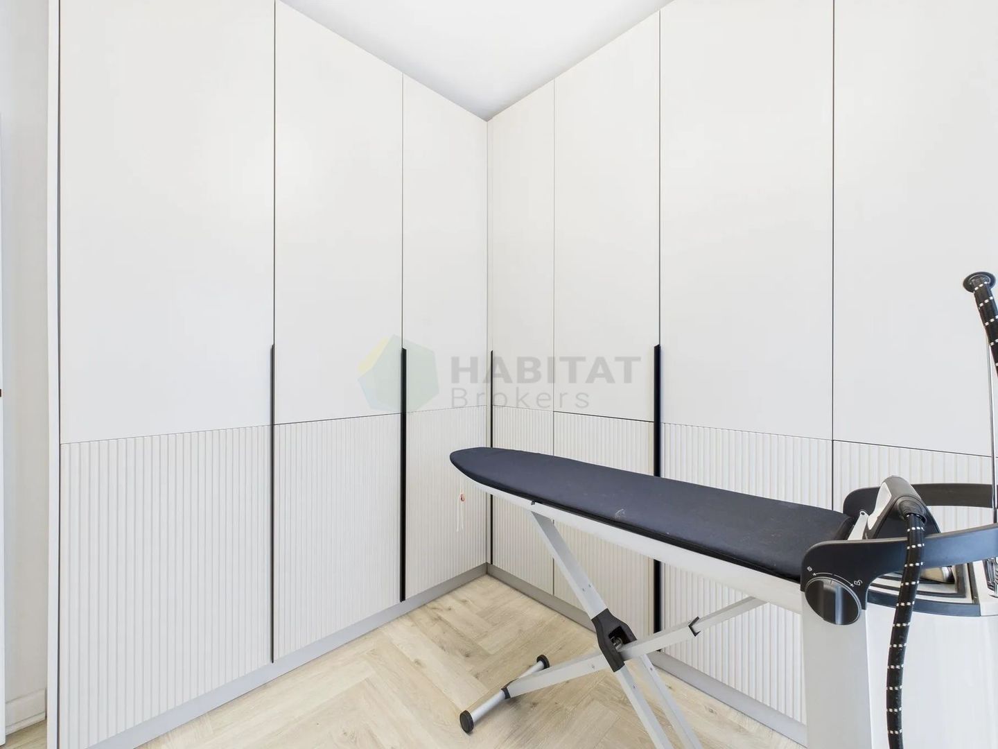 Locuinta complet amenajata | 5 camere| Otopeni - Poză 28