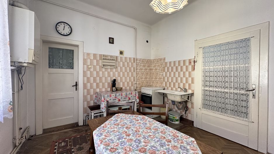 Apartament in casa spațios la doar 5-7 minute de Centrul Istoric - Poză 13