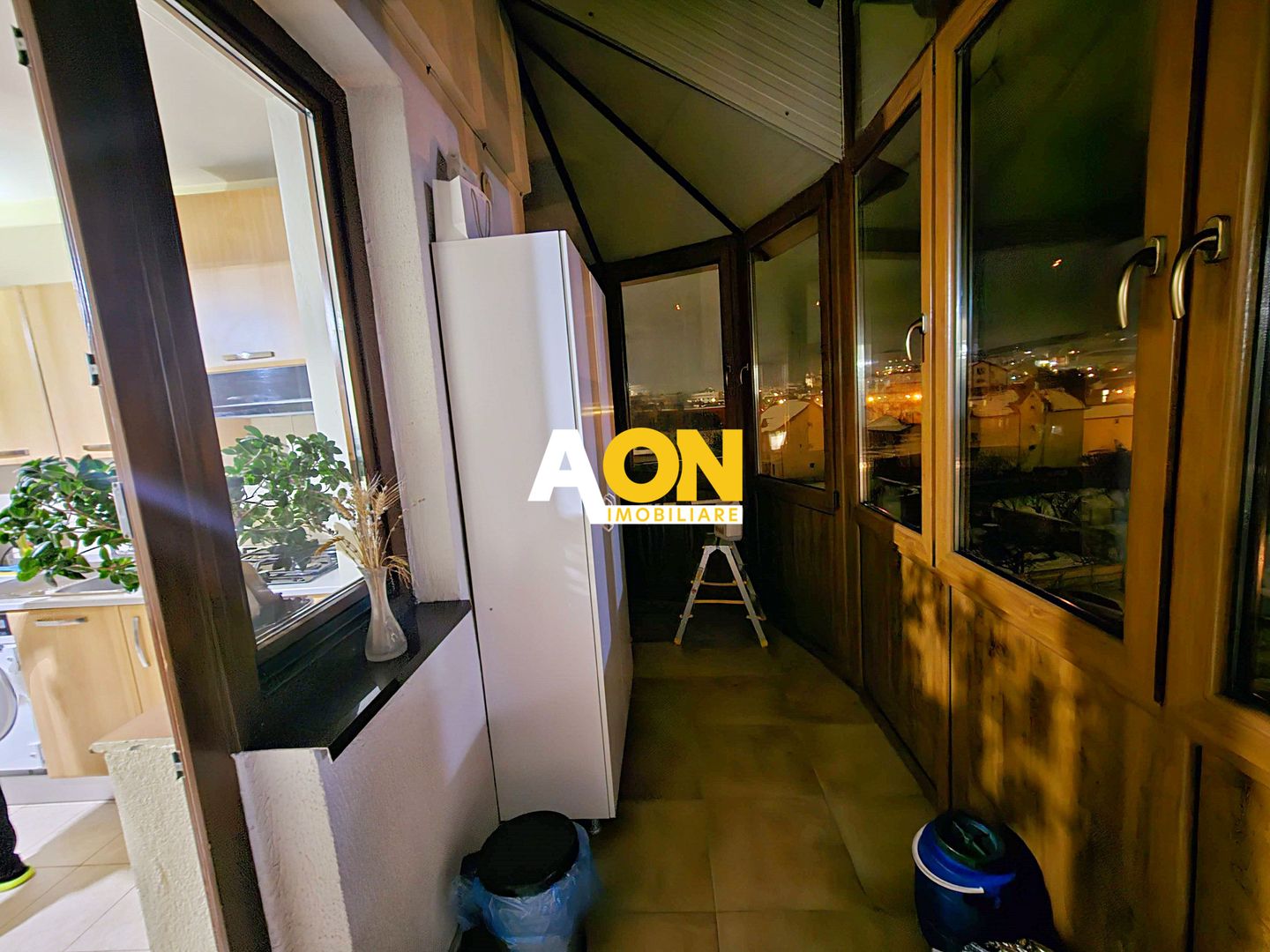 Apartament 3 Camere Zona Cetate, cu Scara Interioara - Poză 6