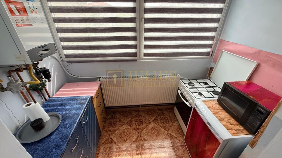 2 camere| Soarelui-langa Uranus Plaza| centrala proprie| zona linistita| - Poză 7