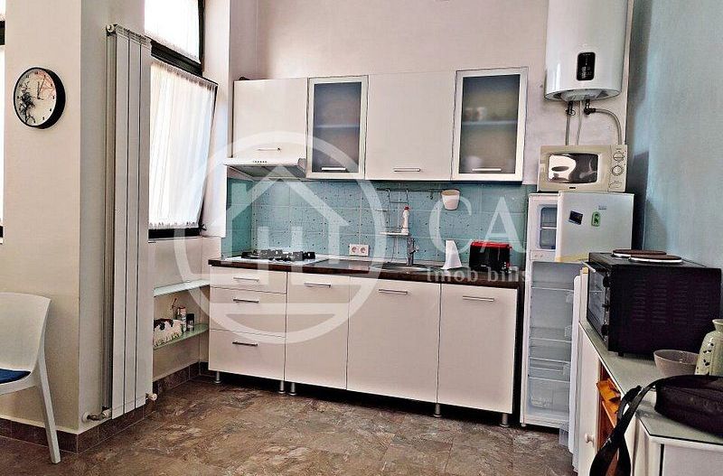 Apartament de inchiriat cu 2 camere in zona ultracentrala, Oradea - Poză 1