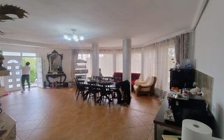 Vilă elegantă cu design luxos și grădină superb amenajată în Șag - Poză 10