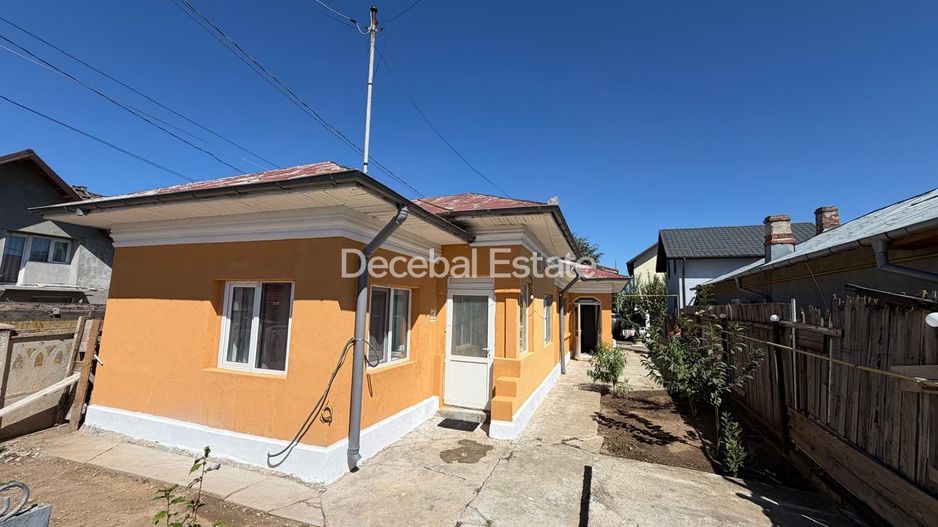 Casa berceni 105 mp utili mobilat , centru curte 425mp  gaze asfalt - Poză 7
