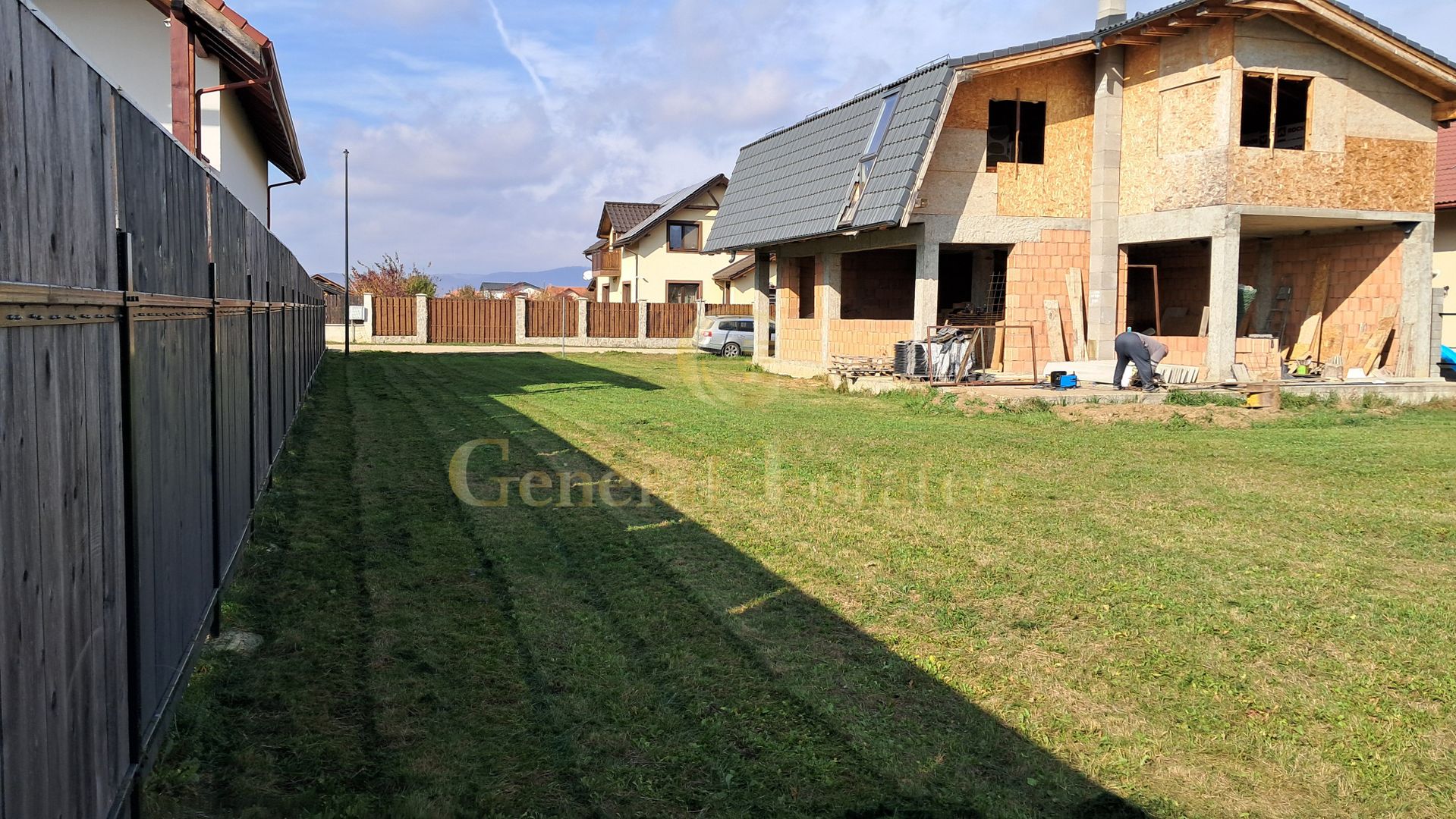 Casa moderna la rosu in Cristian - Poză 4