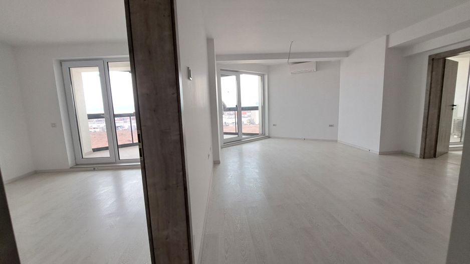 Apartament tip Penthouse cu 3 camere, 2 bai, NOU - Poză 14