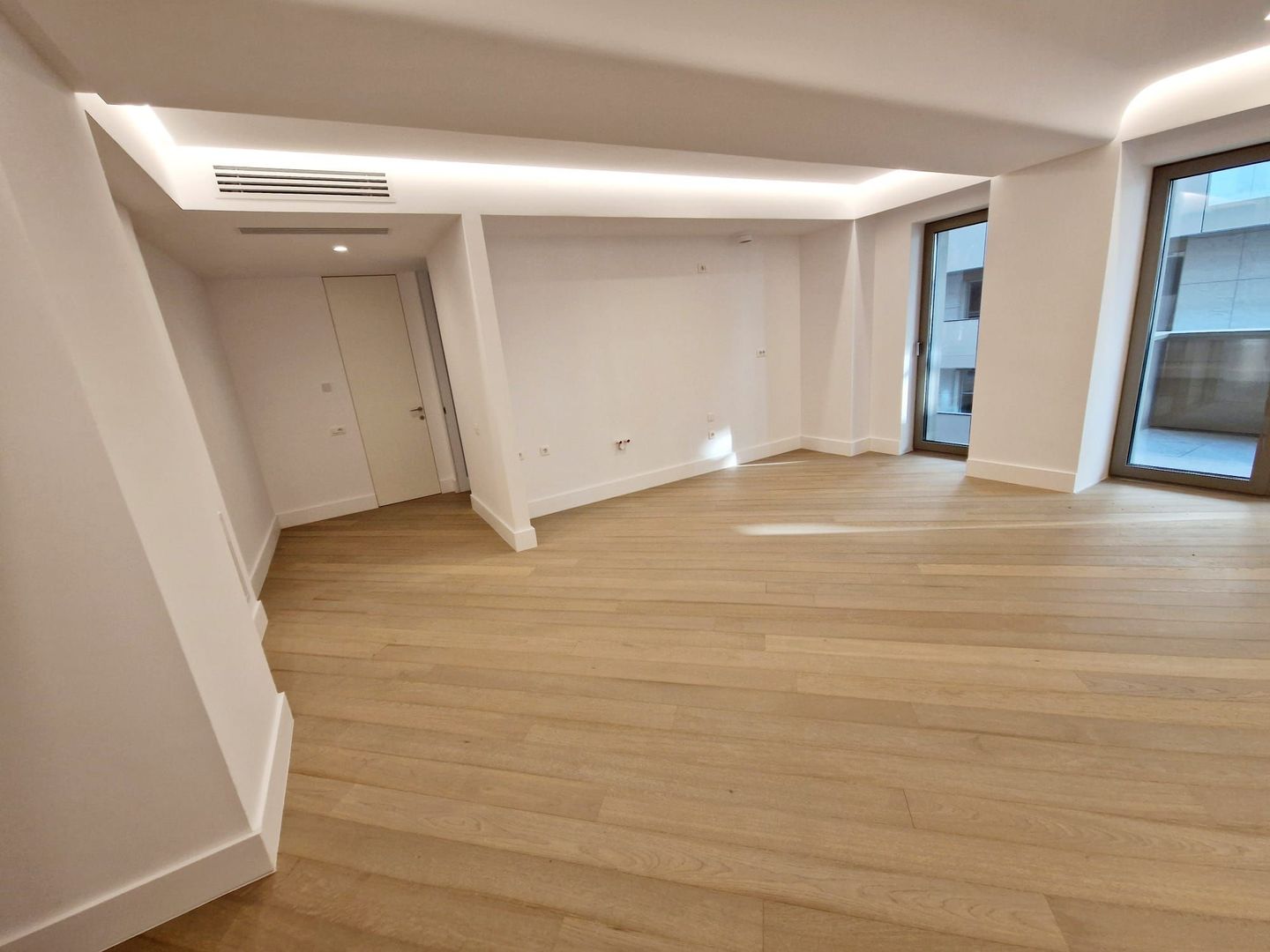 Apartament  3 camere Cortina 126 - Poză 4