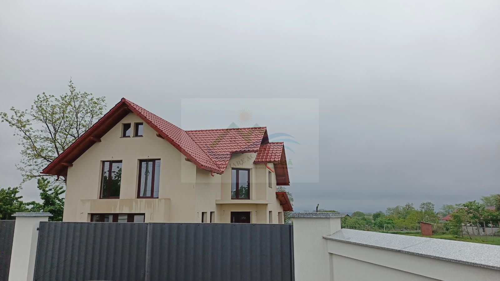 Casă/Vilă Dumbrăveni/Suceava - Poză 3