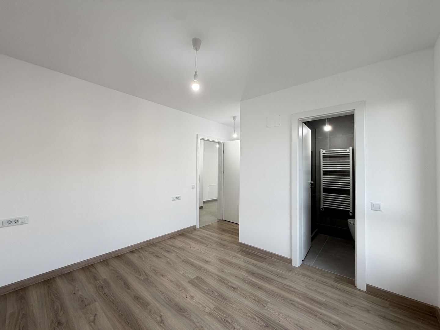 Apartament 3 camere de vânzare – Rokman | Str. Nicolae Labiș - Poză 2