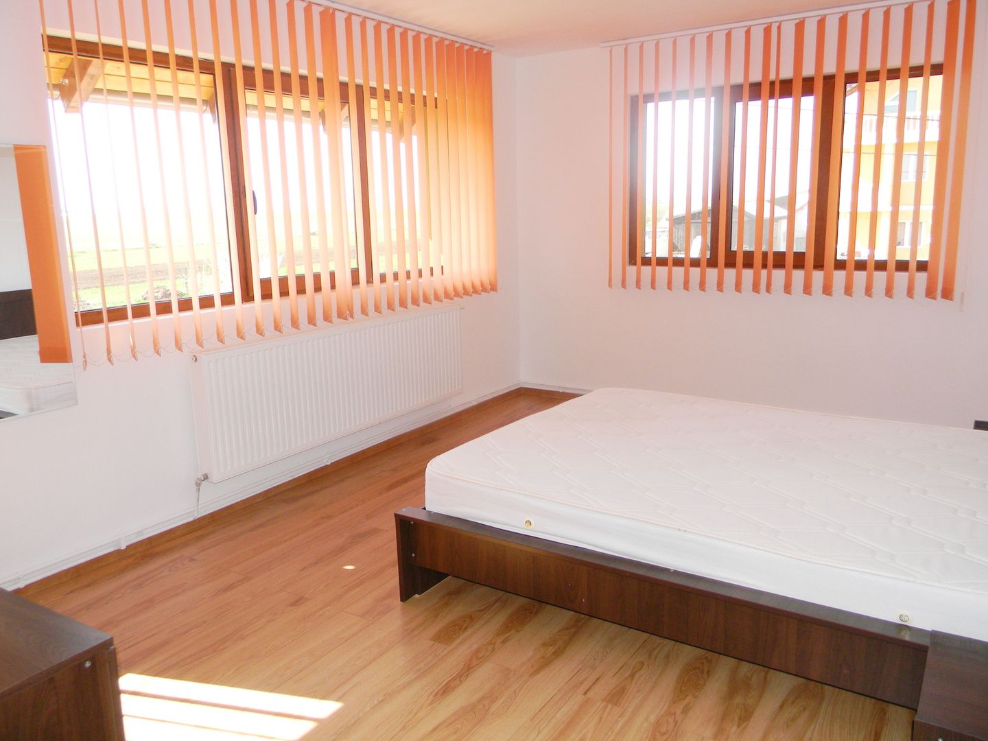 Vila mobilata si teren 1200mpBrasov-Harman - Poză 15