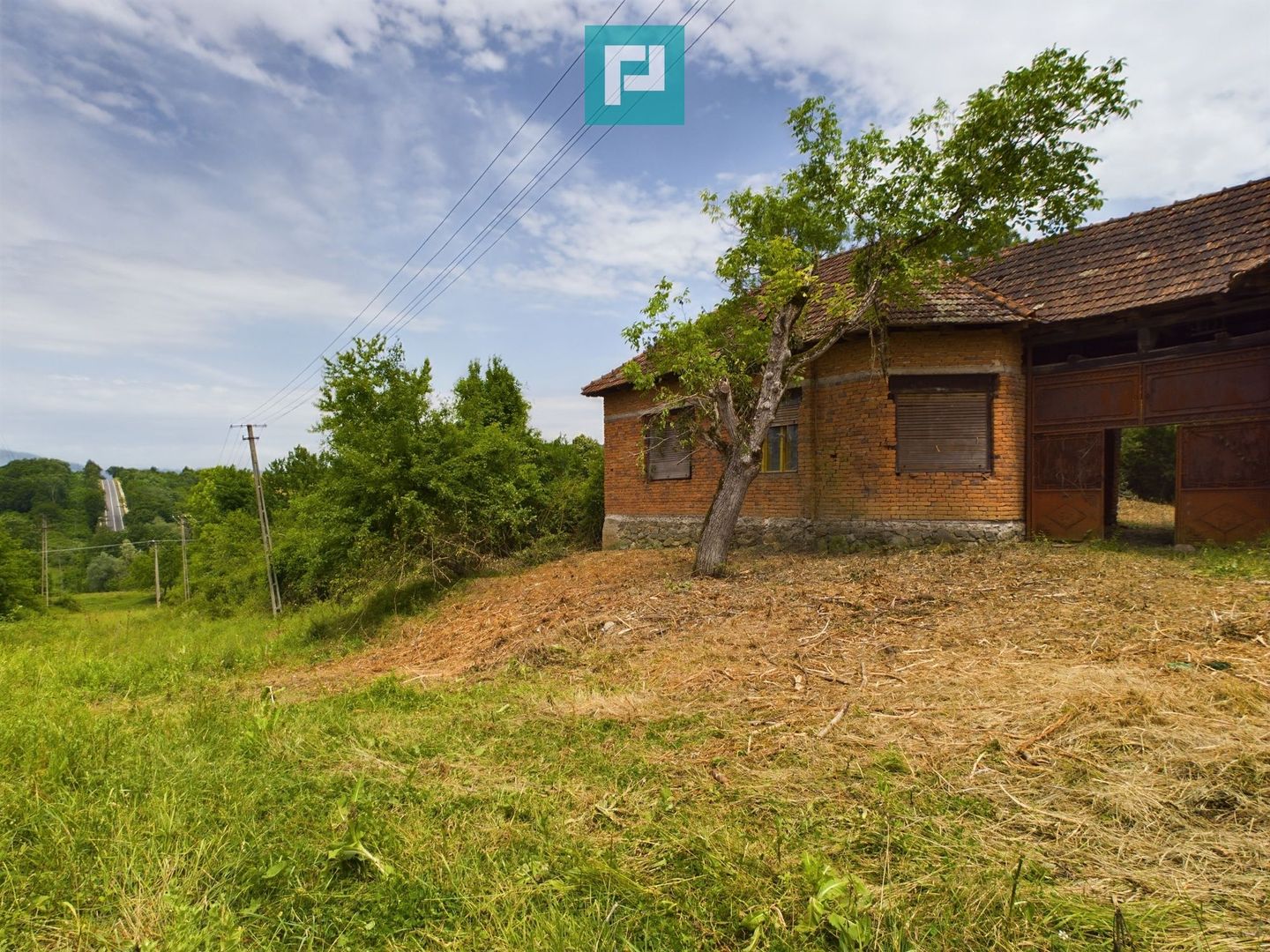 Loc de casă cu construcție în Dezna! - Poză 4