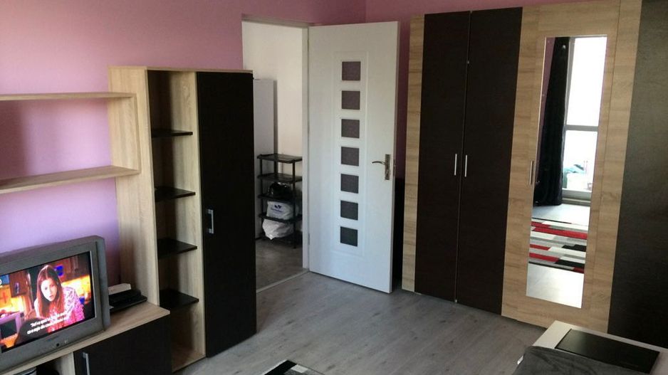 Apartament 2 camere de vanzare Drumul Taberei - Poză 1