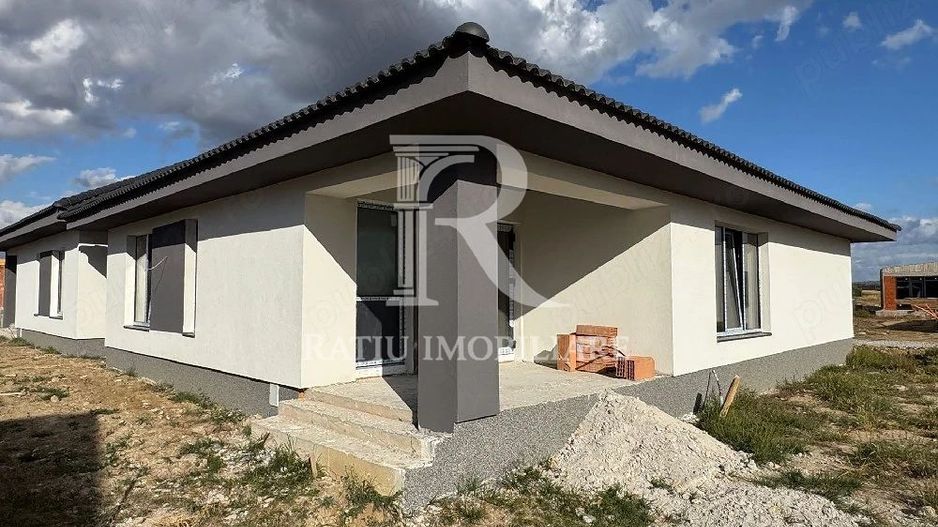 Casă modernă cu 3 dormitoare | Cihei | Aproape de Oradea - Poză 2