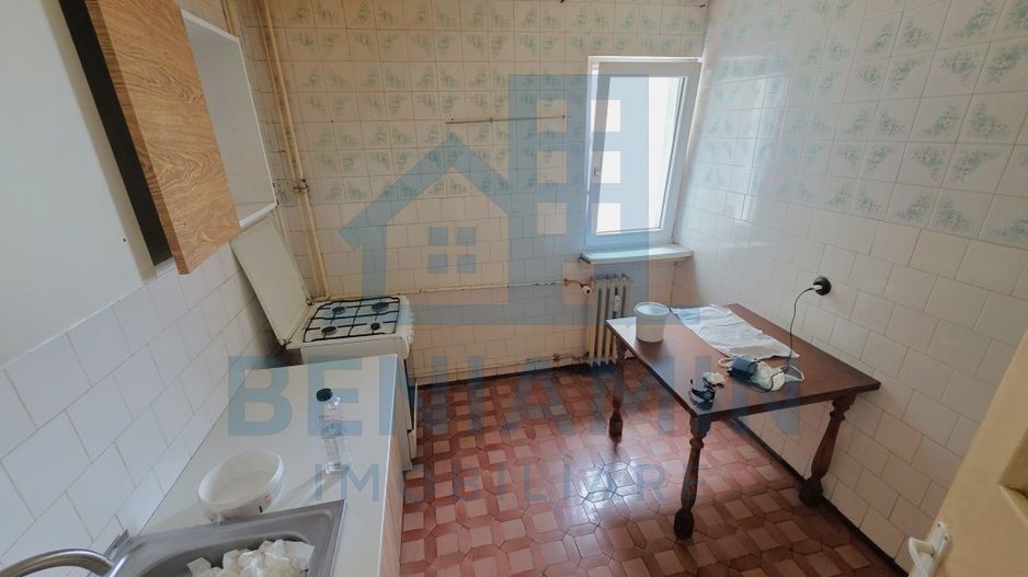 4 camere - 2 bai - 77 mp - investitie - Rotonda - Poză 5
