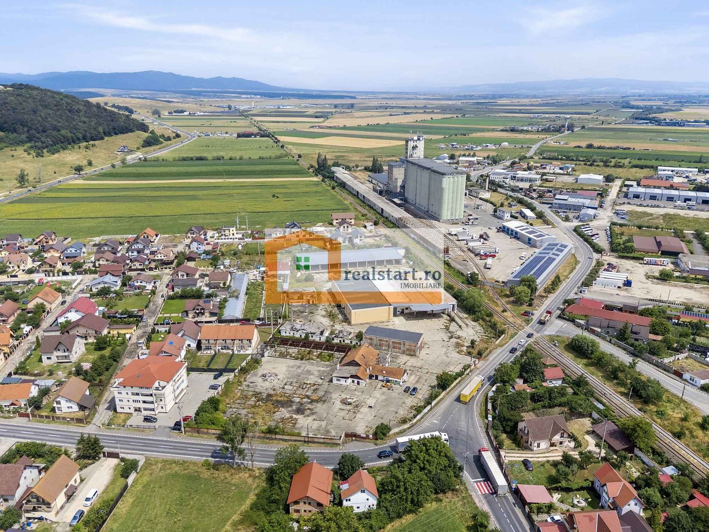 N BRASOV, Codlea, acces E60, teren 17000mp, 5600mp constructii D155ml la DJ112A, - Poză 7