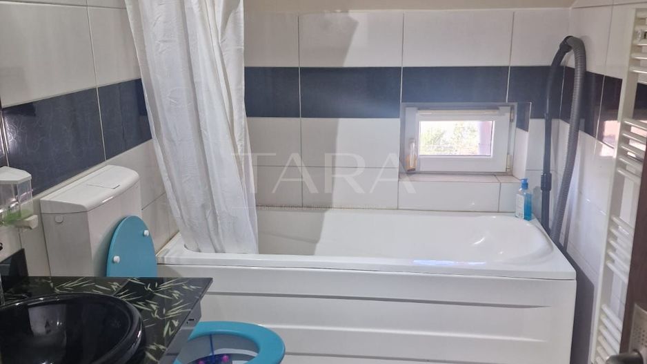 Apartament cu 1 camera in zona centrala a localitatii - Poză 3